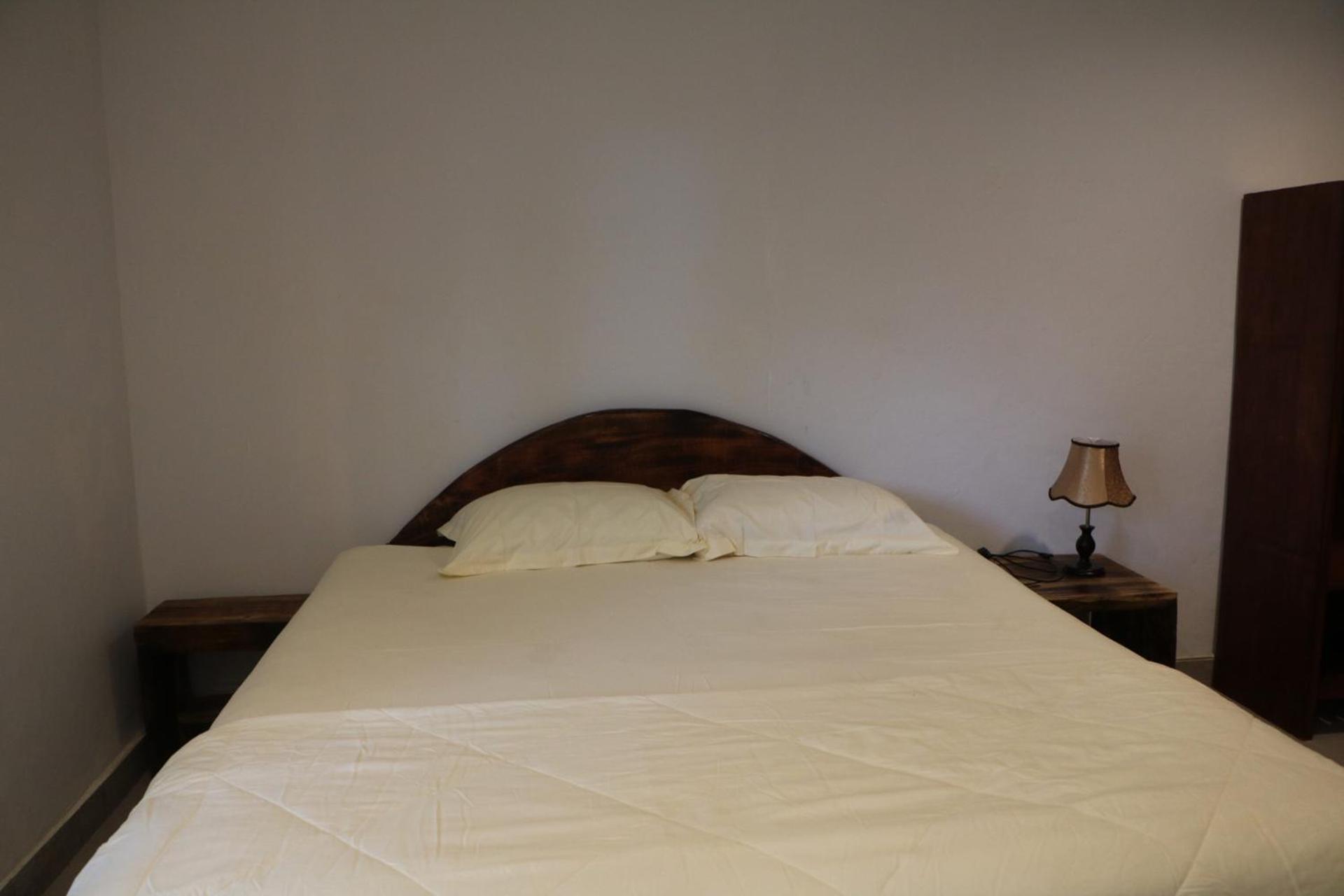 Mesari Cottage Guest House 불레렝 외부 사진