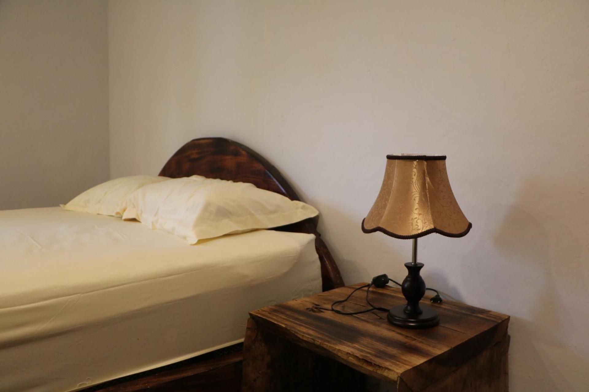 Mesari Cottage Guest House 불레렝 외부 사진